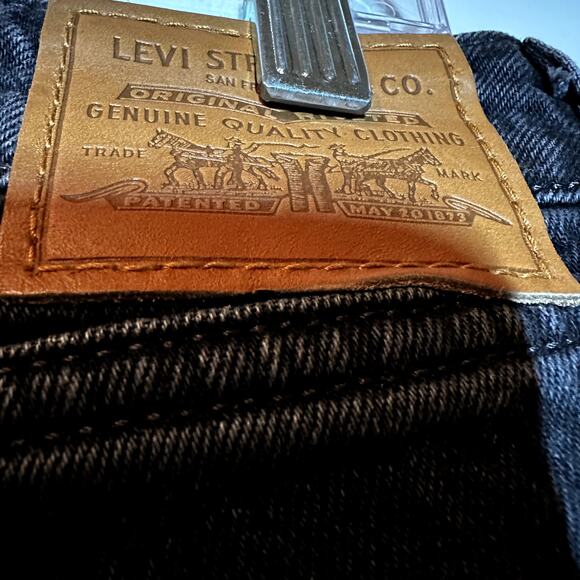 Levi's Low Pitch Bootcut Jeans Easy Fit Stretch Denim Zip Fly Cotton Black 28 - Picture 3 of 8